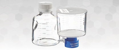 Wie wirken sich extrahierbare Substanzen nach der Filtration auf meine Proben aus?